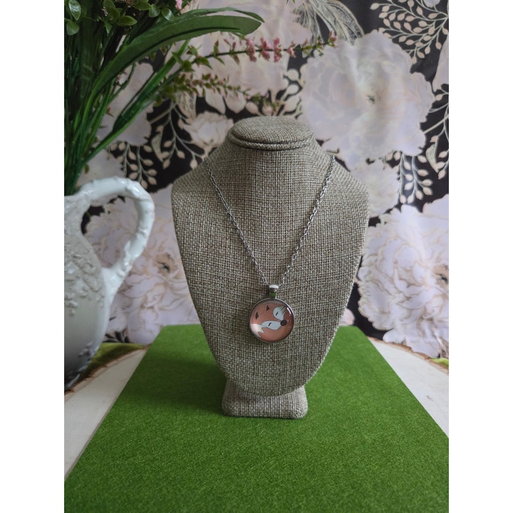 Sleeping Fox Pendant Necklace Silver Tone Chain Woodland‎ Animal Jewelry 18 Inch
